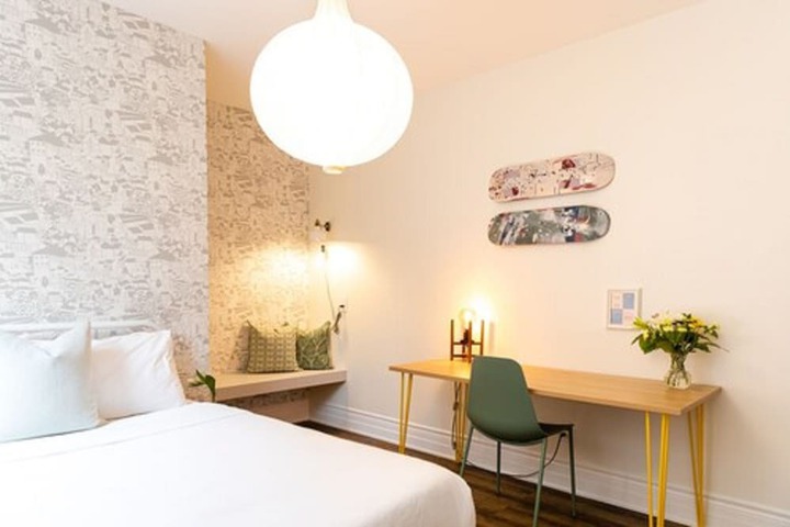 Room 7 of 70