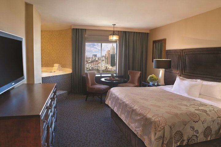 Room 10 of 63