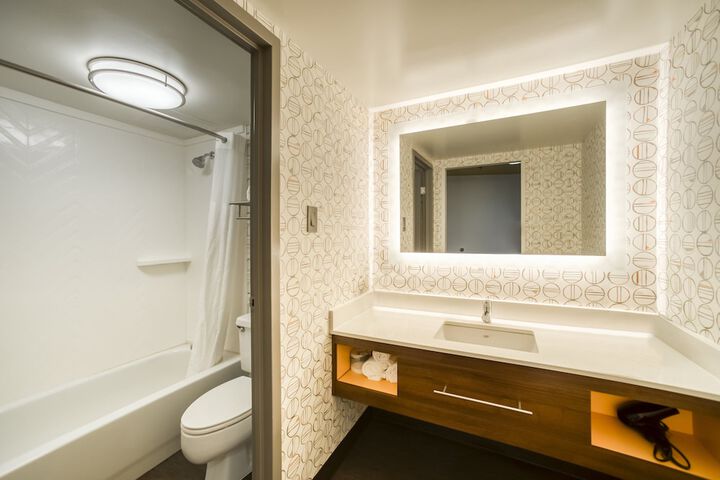 Holiday Inn Mobile-Dwtn / Hist. District by IHG