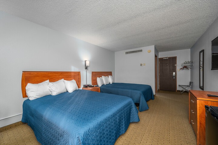 Room 26 of 76