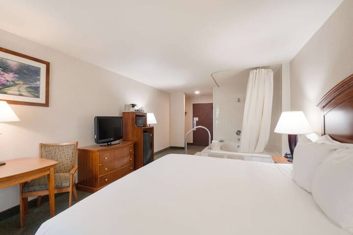 Room 21 of 27