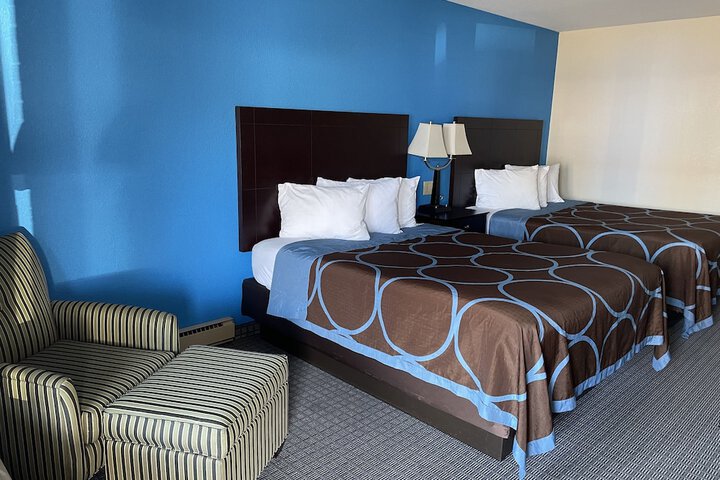Room 7 of 10