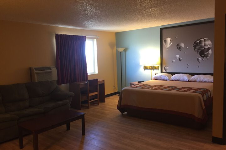 Room 19 of 25