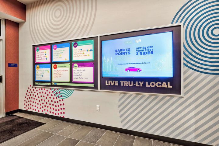 Tru by Hilton Comstock Park Grand Rapids