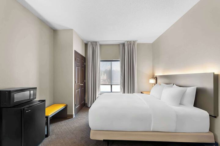 Room 19 of 28