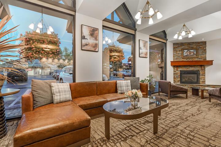 Best Western Plus GranTree Inn