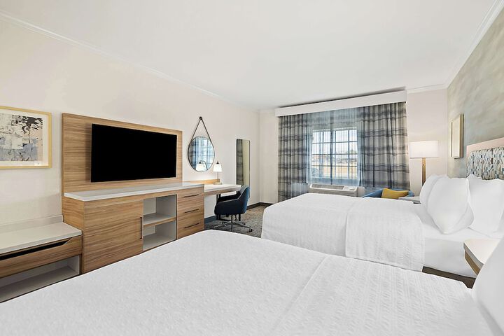 Room 34 of 53