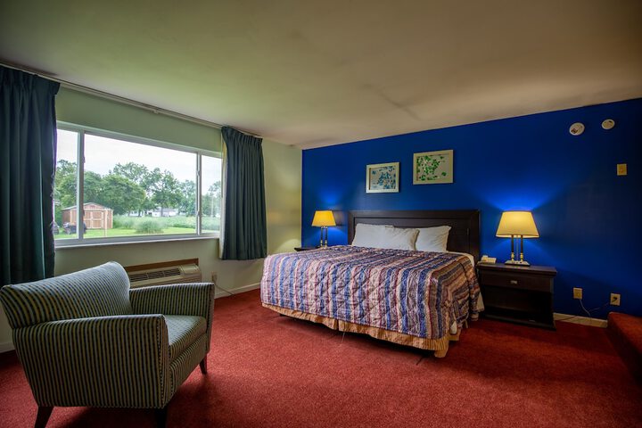 Room 9 of 24