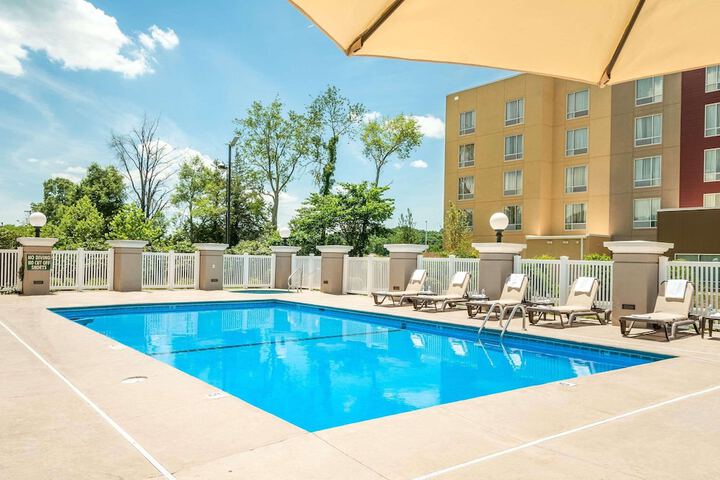 Country Inn & Suites by Radisson Cookeville, TN
