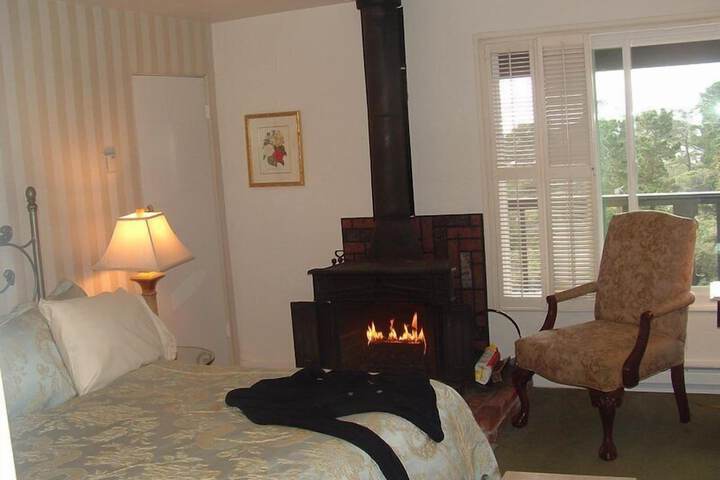 Room 53 of 74