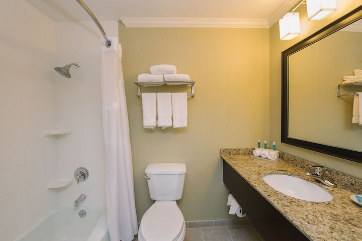 Room 21 of 57