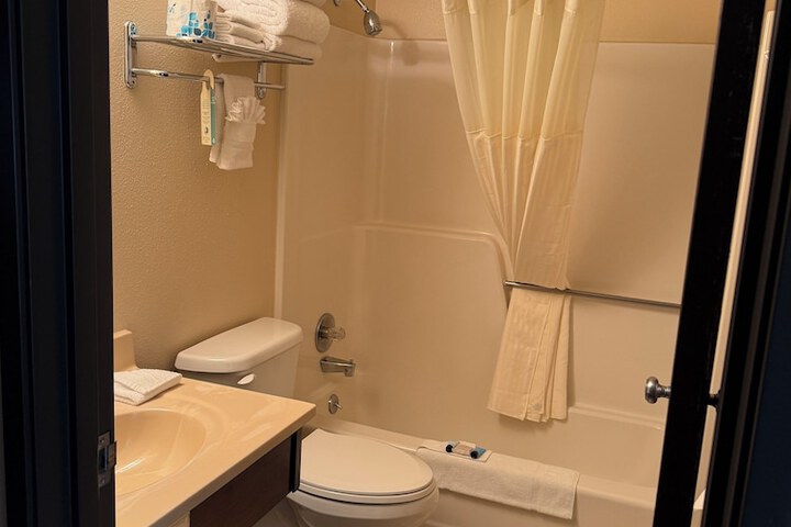 Room 20 of 23