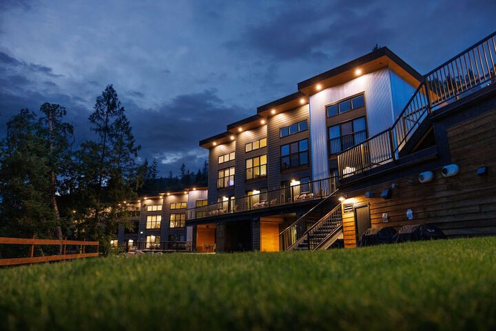 Hotel 2 of 35