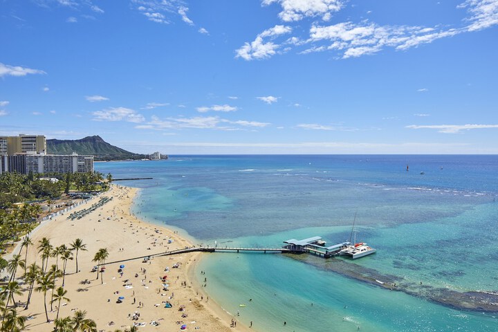 Hilton Hawaiian Village Waikiki Beach Resort