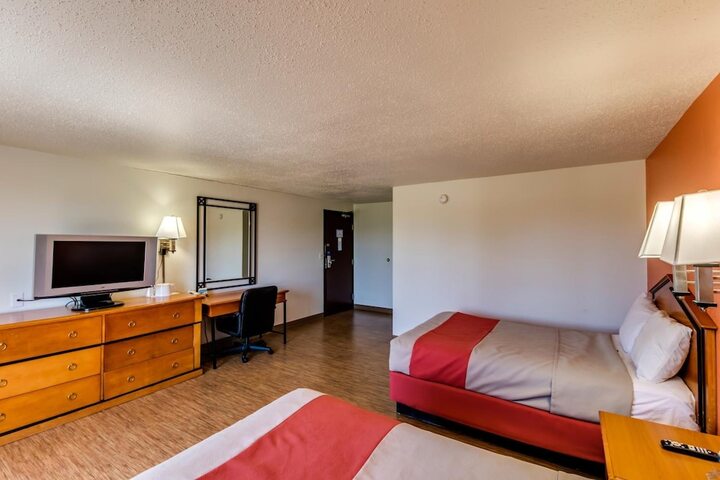 Room 21 of 48