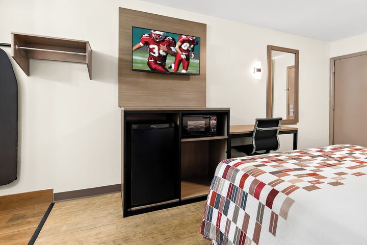 Room 33 of 45