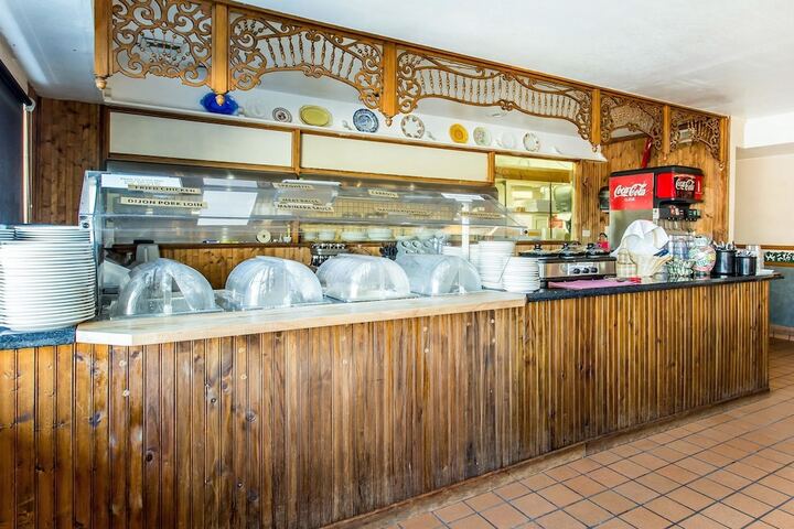 Breakfast/Coffee Service 42 of 46