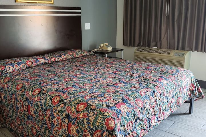 Room 49 of 67