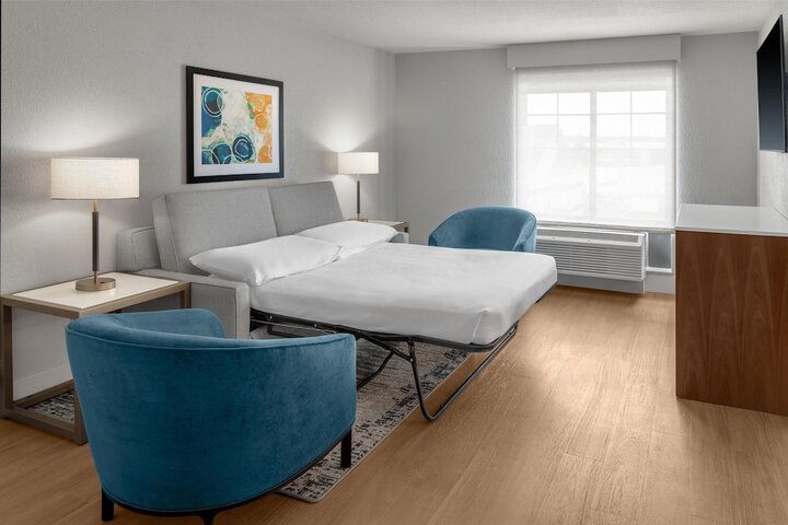 DoubleTree by Hilton Owatonna