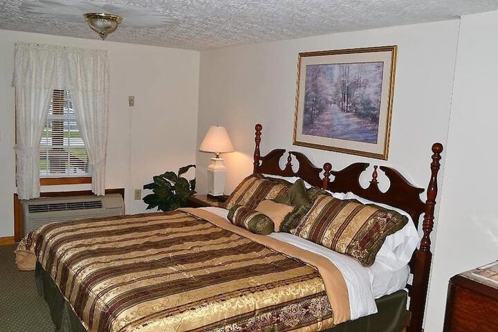 Room 18 of 27