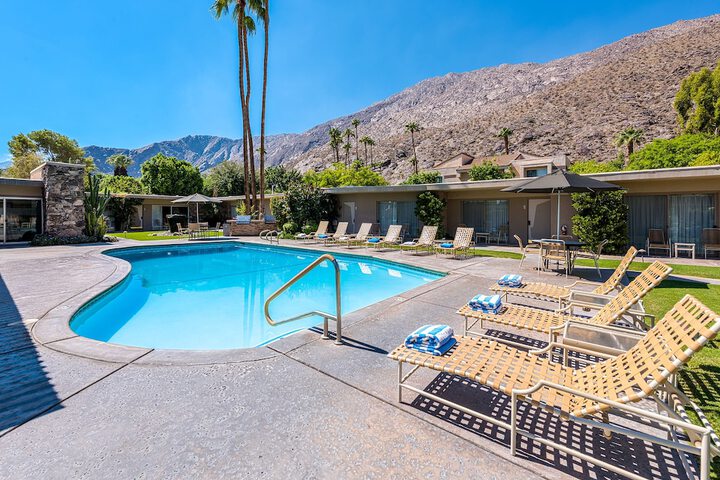 Pool 2 of 14