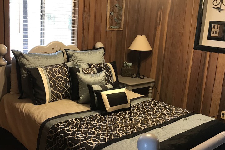 Room 329 of 399