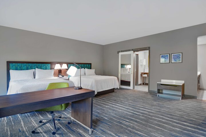 Room 16 of 46
