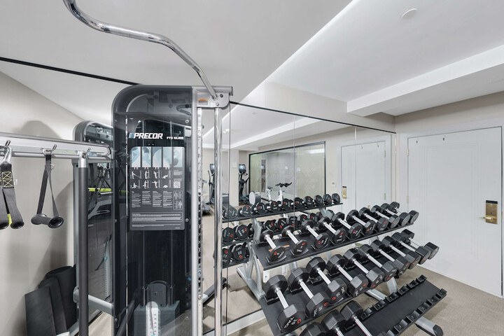 Tulsa Club Hotel Curio Collection by Hilton