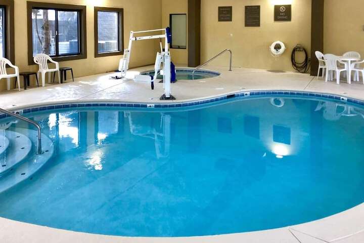 Pool 2 of 8