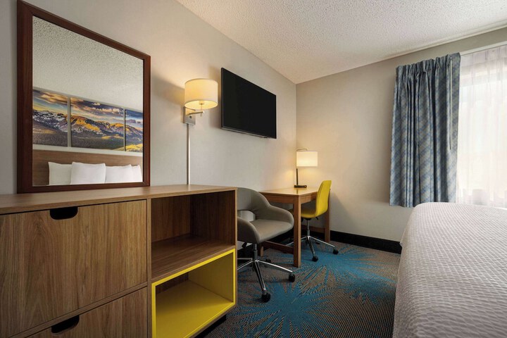 Days Inn by Wyndham Carbondale