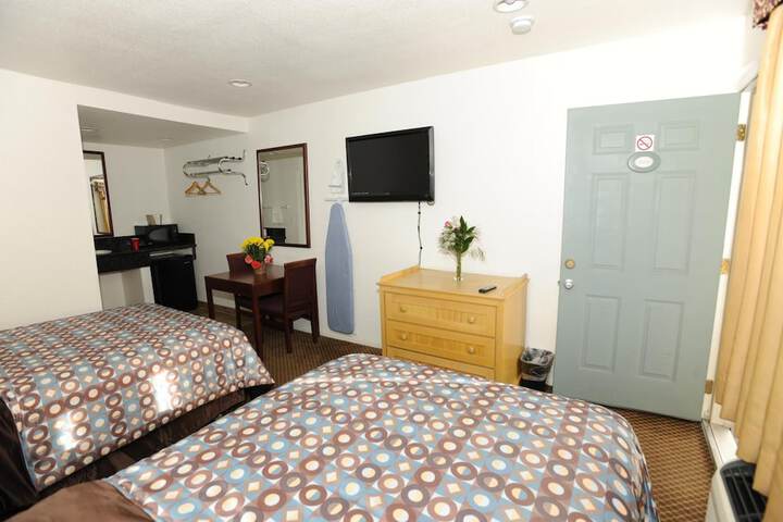 Room 25 of 34