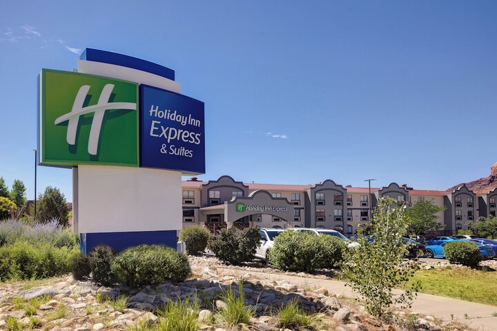 Holiday Inn Express & Suites Moab by IHG