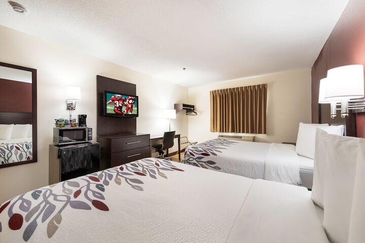 Room 14 of 32