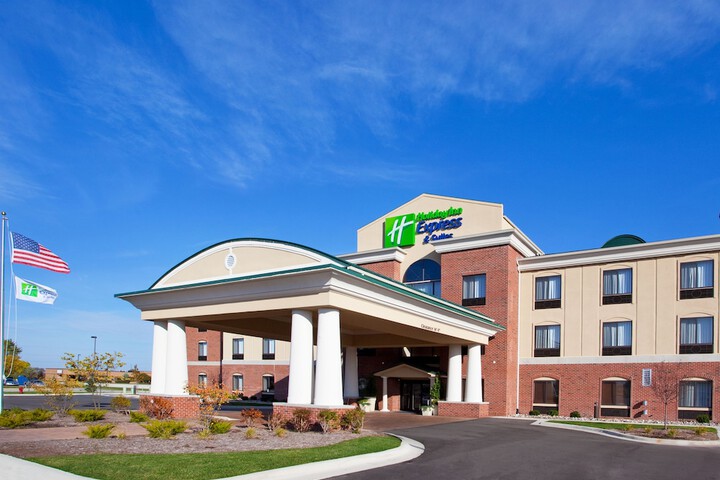 Holiday Inn Express Hotel & Suites Bay City by IHG