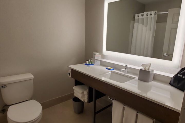 Holiday Inn Express & Suites Seattle North - Lynnwood by IHG