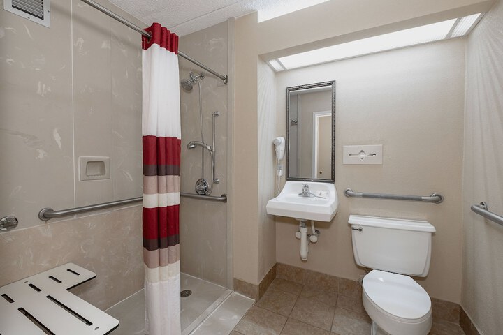 Room 14 of 42