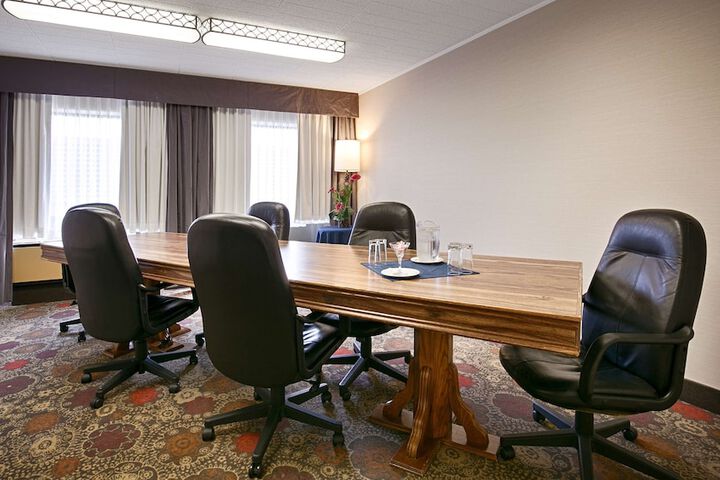 Best Western North Bay Hotel & Conference Centre