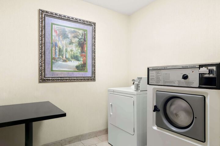 Room 21 of 25