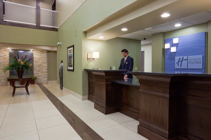 Hotel 8 of 60