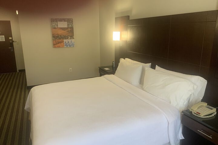 Room 25 of 51