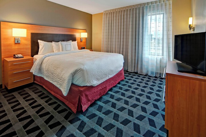 Room 9 of 22