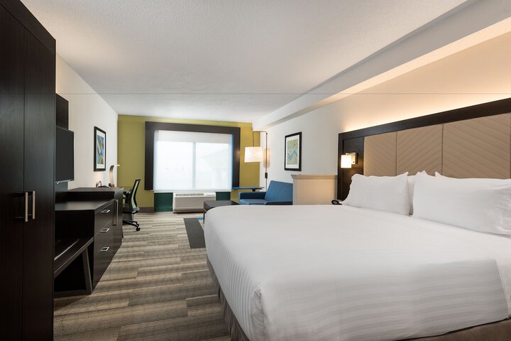 Holiday Inn Express & Suites Florence I-95 & I-20 Civic Center by IHG