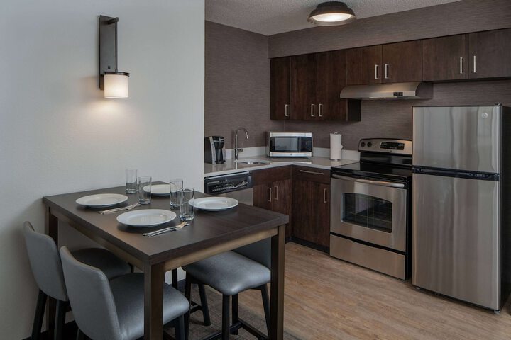 Sonesta ES Suites Fairfax Fair Lakes