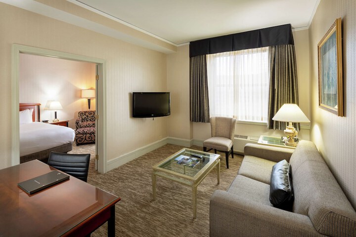 Room 12 of 83
