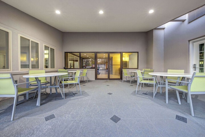 La Quinta Inn by Wyndham El Dorado