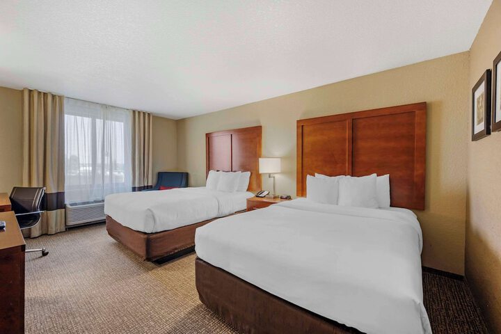 Comfort Inn & Suites