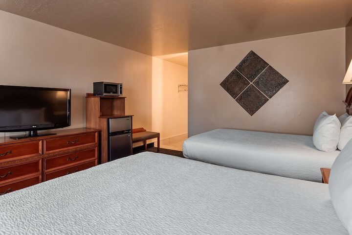 Room 16 of 25
