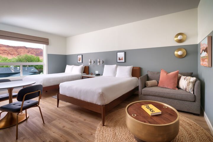 Room 21 of 36