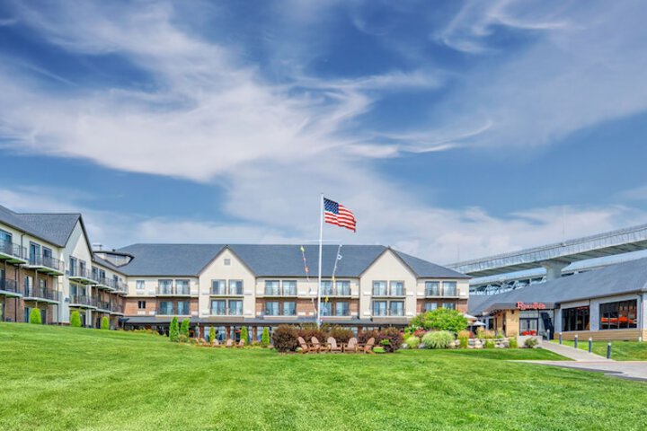 DoubleTree by Hilton Hotel Port Huron