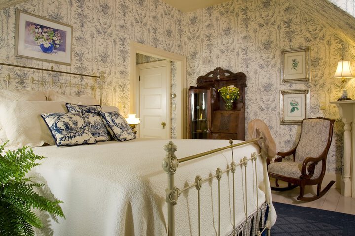 Berry Manor Inn